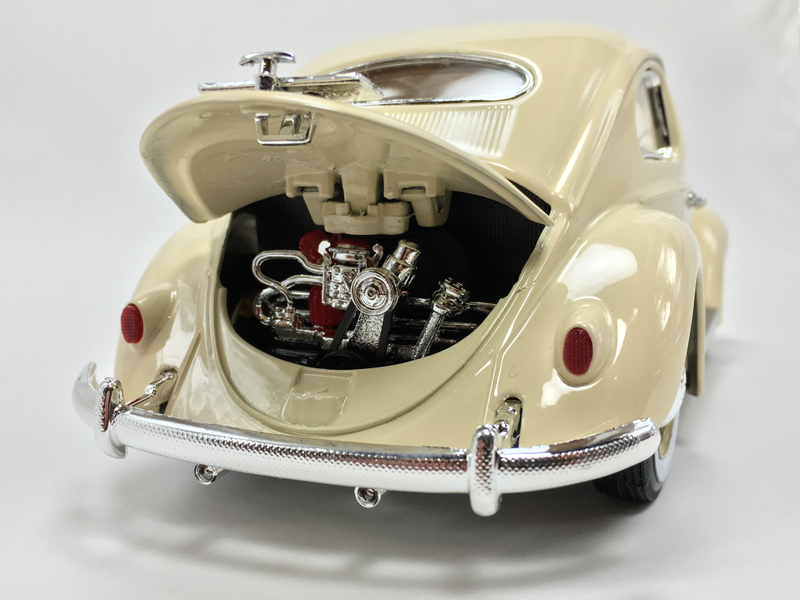 Illustration for article titled Maisto Bburago 1955 VW Käfer-Beetle (Costco)